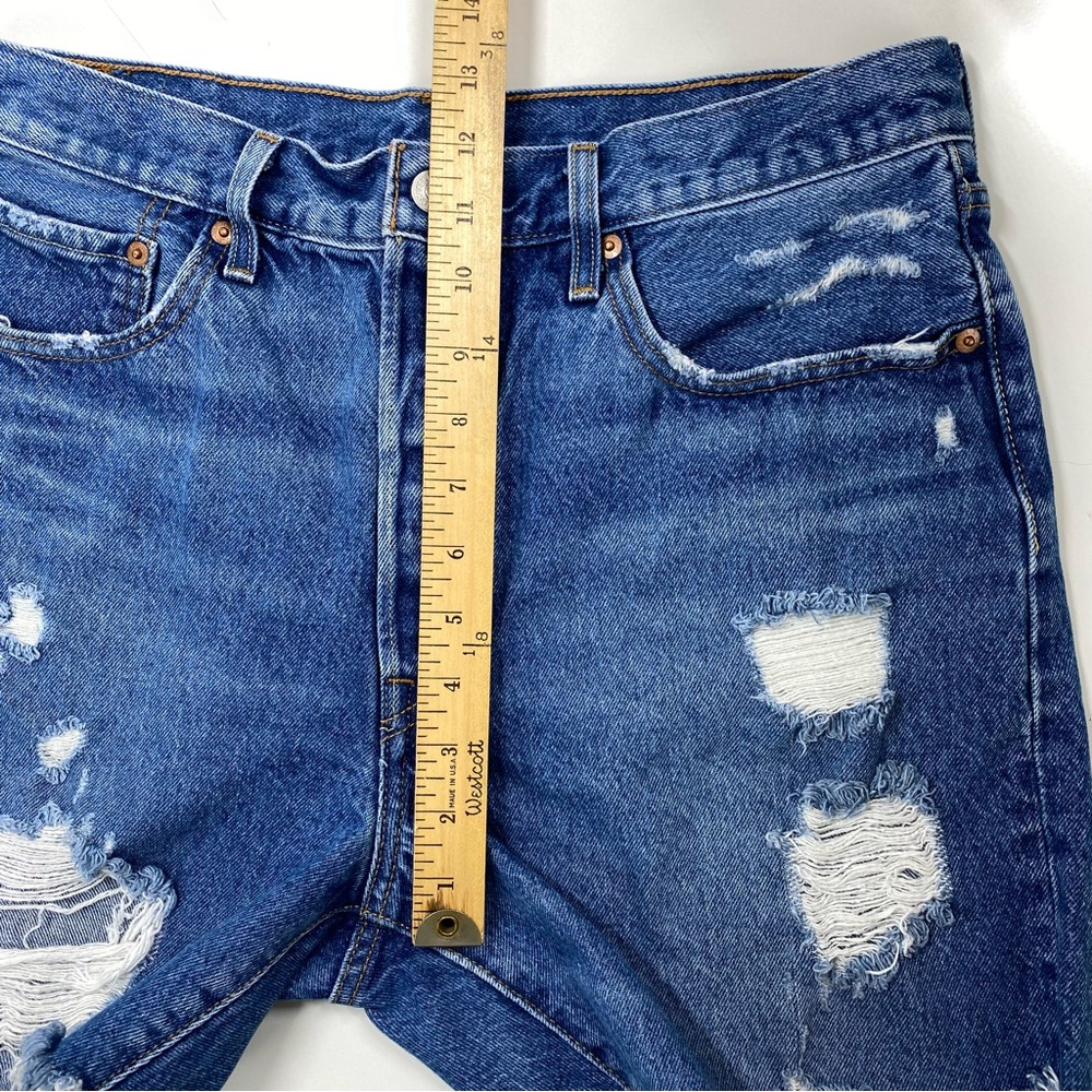 Levi's 501 High Rise Distressed Blue Jean Cutoff Denim Shorts Waist 31 Raw Hem - Picture 10 of 12